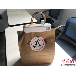 “小標(biāo)簽”撬動(dòng)食品“大安全”，上海推廣“食安封簽”